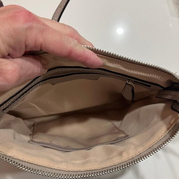 Dana Buchman Crossover Bag 11H x 9W - Picture 2 of 2